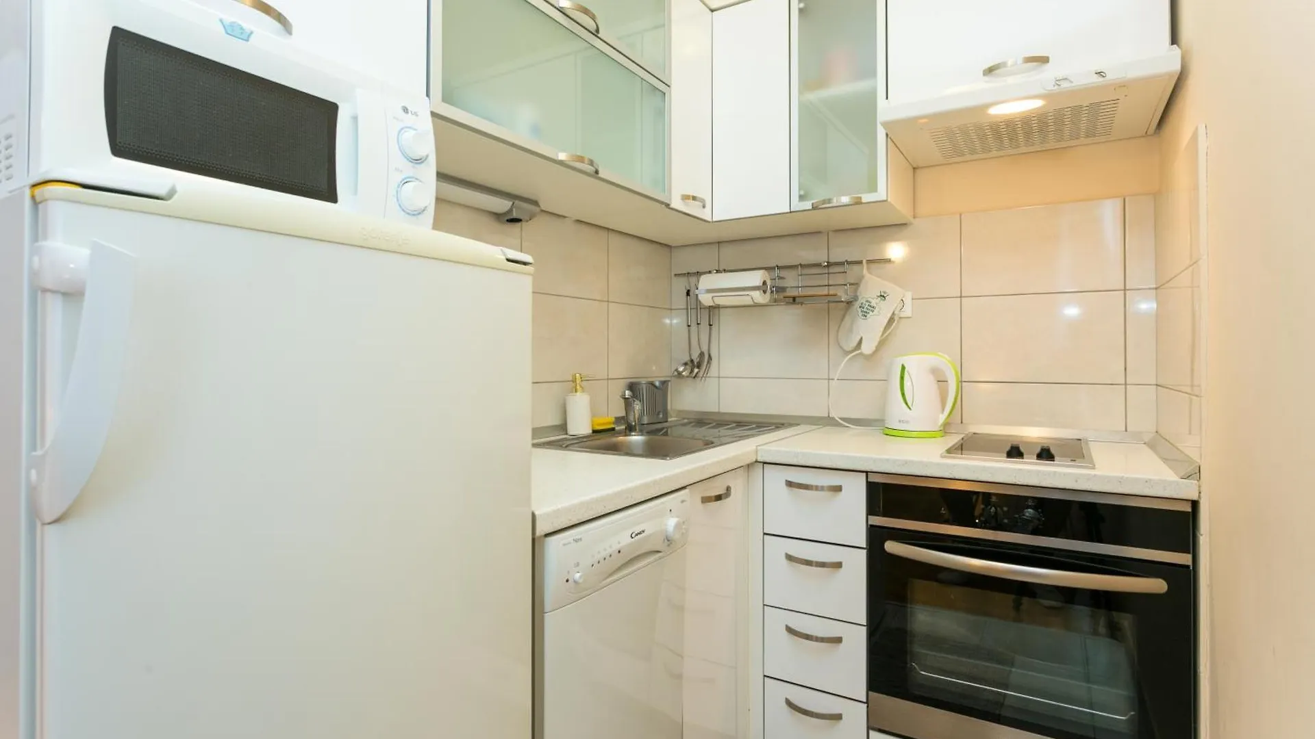 Apartments With Wifi Split - 21385